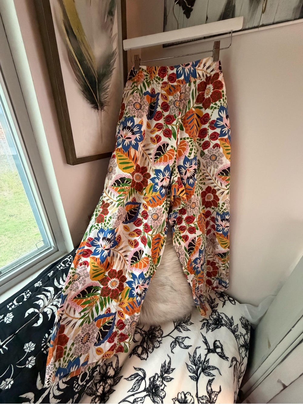 NWOT C&C California Linen Floral Pants